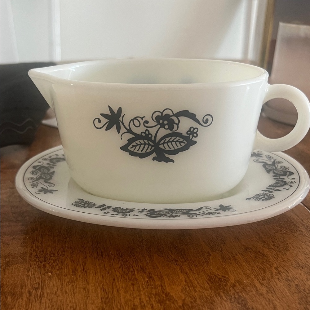 Pyrex Old Town Blue Butter and Gravy Dishes